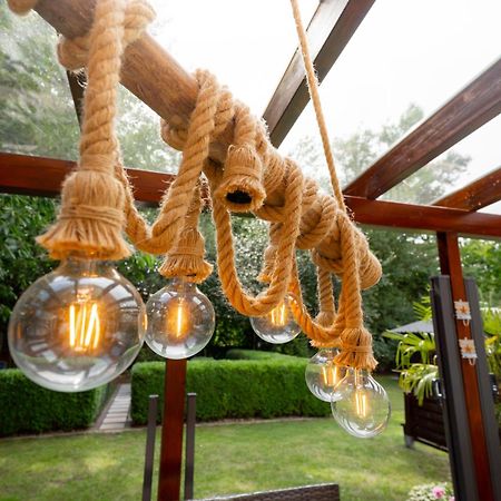 Leeloo S Sunlight Villa โฮเดนฮาเกิน ภายนอก รูปภาพ